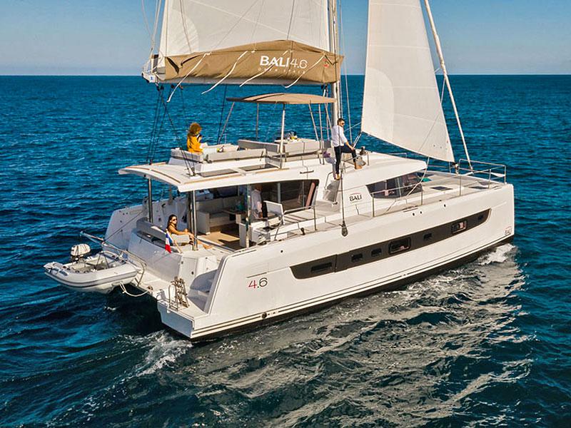 Book yachts online - catamaran - Bali 4.6 - Migaloo - rent