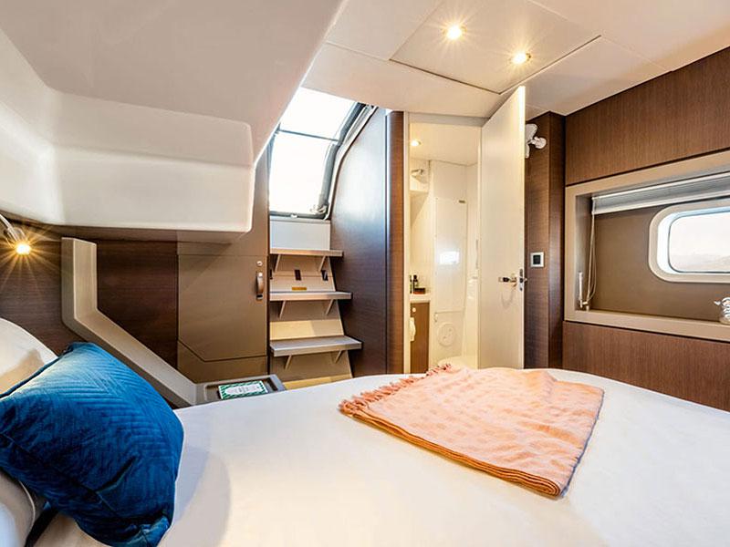 Book yachts online - catamaran - Bali 4.6 - Migaloo - rent