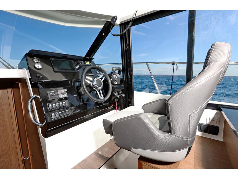 Book yachts online - motorboat - Merry Fisher 1095 - Pepa - rent