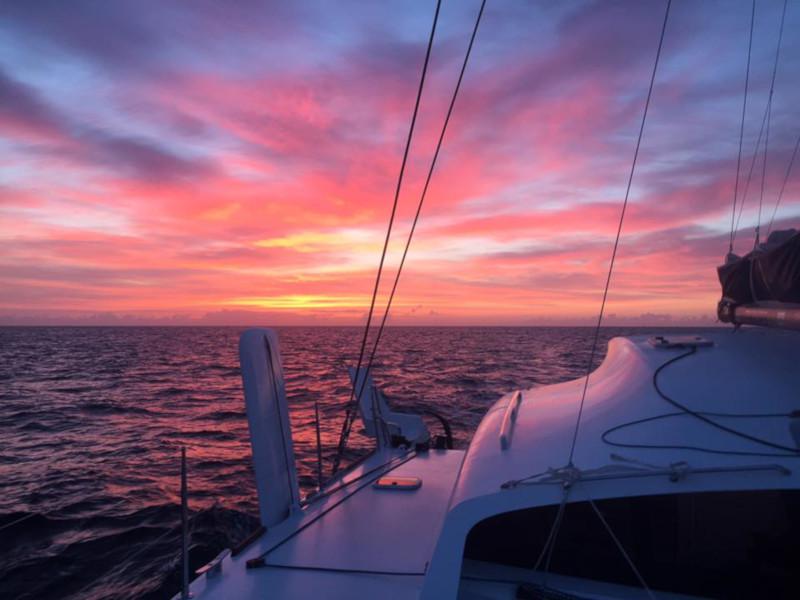 Book yachts online - catamaran - TS 42 - CASTOR - rent