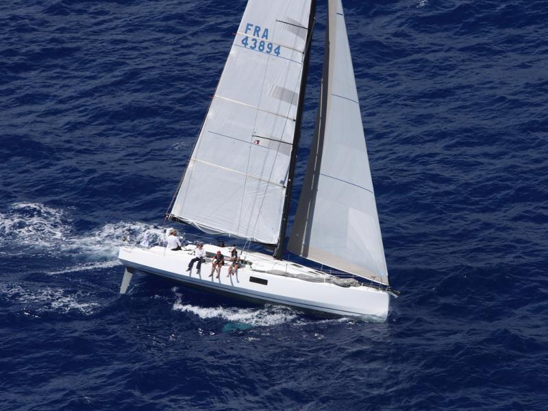 Book yachts online - sailboat - Pogo 12.5 - Purple Rain - rent