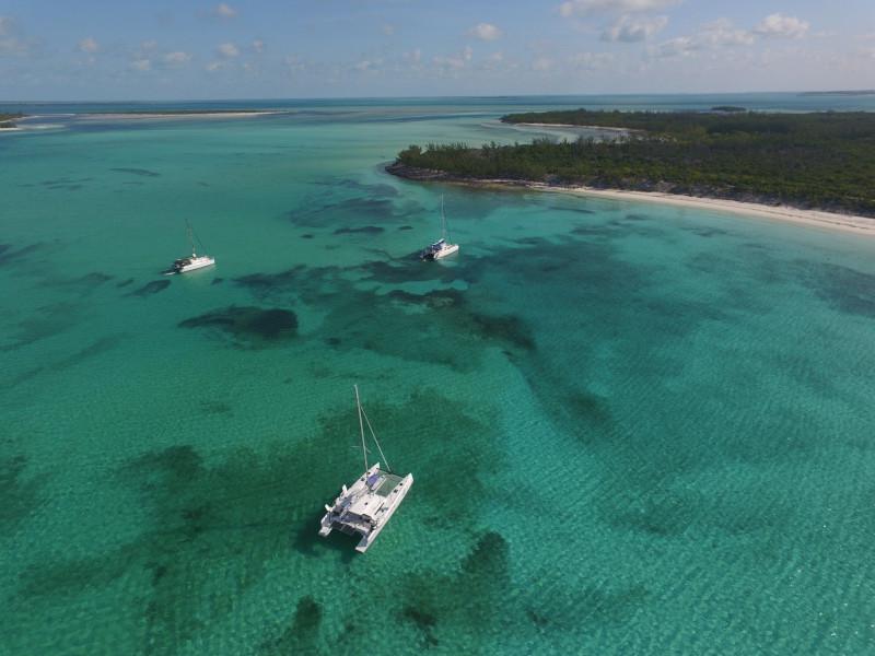 Book yachts online - catamaran - TS 42 - CASTOR - rent