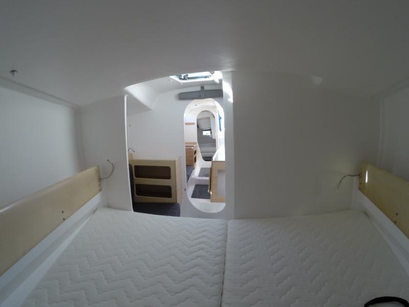 Book yachts online - sailboat - Pogo 12.5 - Luna Rosa - rent