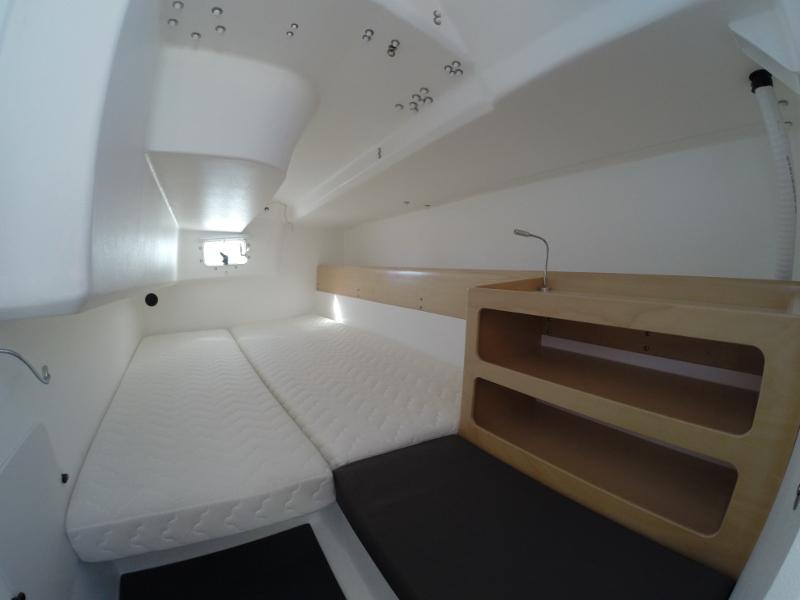 Book yachts online - sailboat - Pogo 12.5 - Luna Rosa - rent