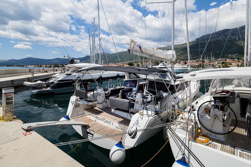 Book yachts online - sailboat - Sense 50 - WAYPOINT I (WITH AC&amp;GENERATOR, OWNER VERSION) - rent