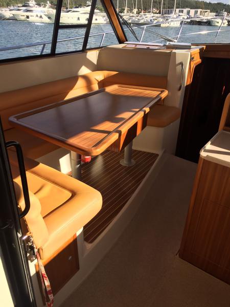 Book yachts online - motorboat - Adriana 44 - Tina II - rent