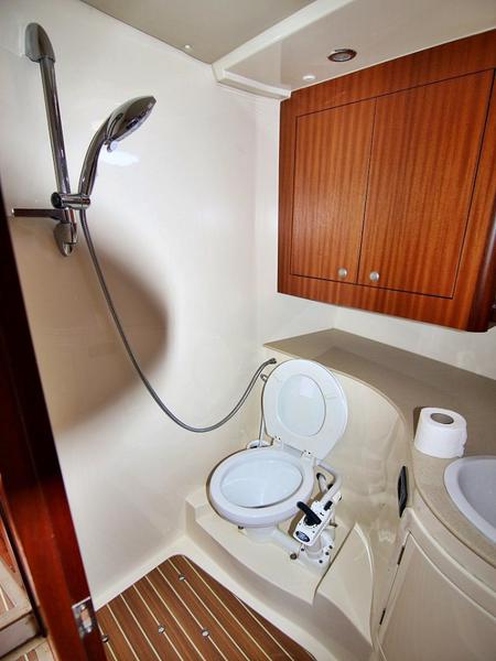 Book yachts online - motorboat - Adriana 44 - Tina II - rent