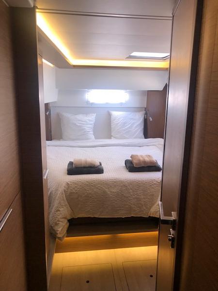 Book yachts online - catamaran - Lagoon 46 - Machango - rent