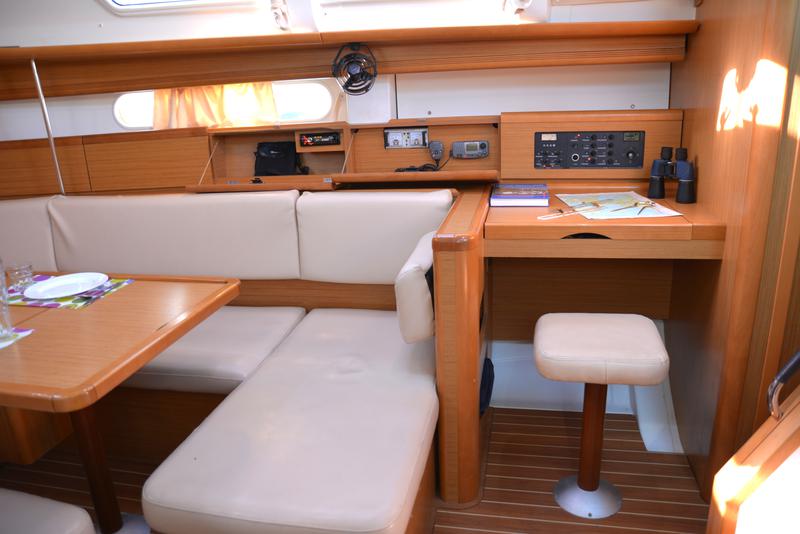Book yachts online - sailboat - Sun Odyssey 44 i - Stavros - rent