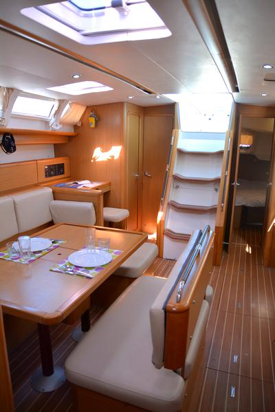 Book yachts online - sailboat - Sun Odyssey 44 i - Stavros - rent