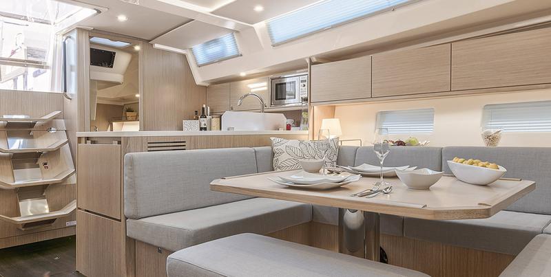 Book yachts online - sailboat - Bavaria C45 - Alma Libre VIII (NEW 2022) - rent