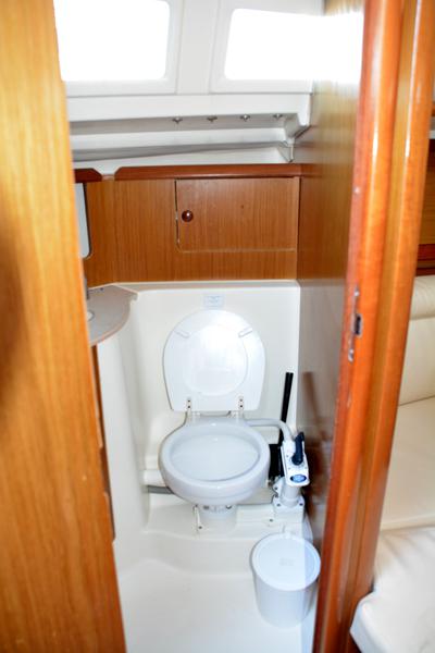 Book yachts online - sailboat - Sun Odyssey 32i - Charoula - rent