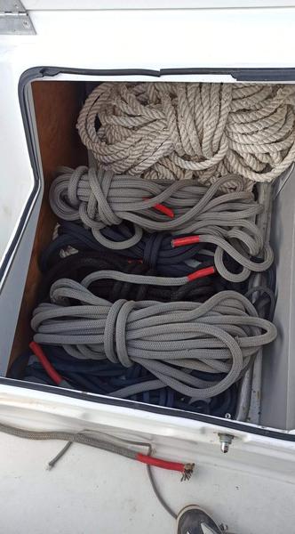 Book yachts online - sailboat - Sun Odyssey 32i - Charoula - rent