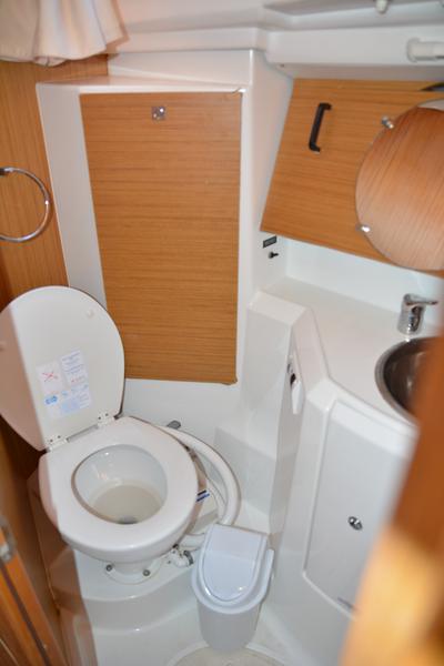 Book yachts online - sailboat - Sun Odyssey 36i - Babis 2010   - rent