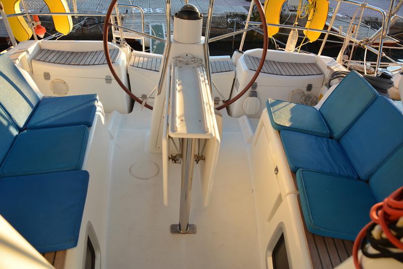 Book yachts online - sailboat - Sun Odyssey 36i - Babis 2010   - rent