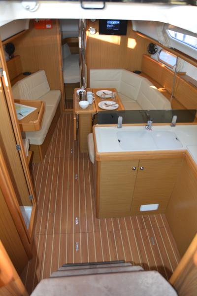 Book yachts online - sailboat - Sun Odyssey 36i - Babis 2010   - rent