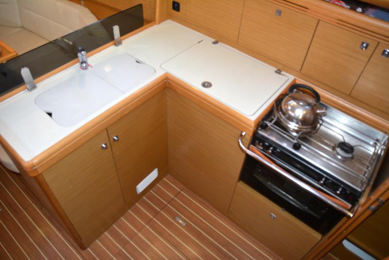 Book yachts online - sailboat - Sun Odyssey 36i - Babis 2010   - rent