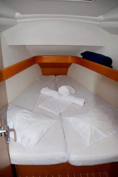 Book yachts online - sailboat - Sun Odyssey 36i - Babis 2010   - rent