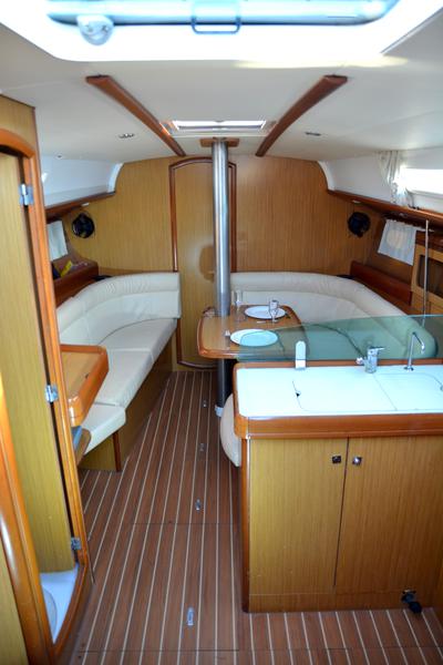 Book yachts online - sailboat - Sun Odyssey 36i - Billis - rent