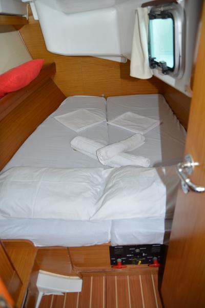 Book yachts online - sailboat - Sun Odyssey 36i - Billis - rent