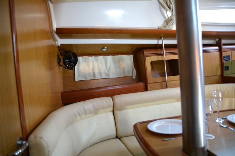 Book yachts online - sailboat - Sun Odyssey 36i - Billis - rent