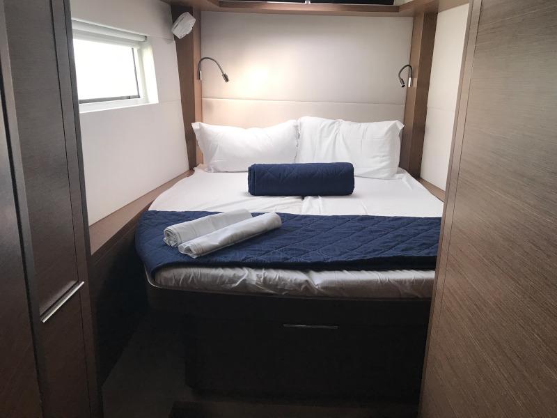 Book yachts online - catamaran - Lagoon 50 (A/C+WaterMaker+GEN) - Thor - rent