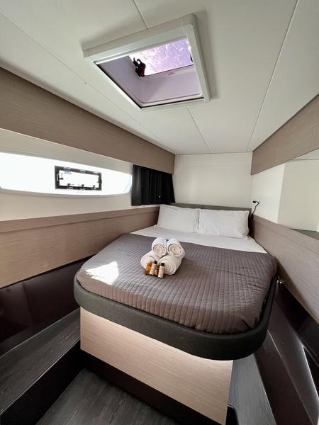 Book yachts online - catamaran - Elba 45 - SEA ENERGY III - rent