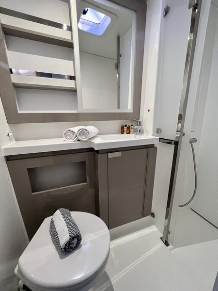 Book yachts online - catamaran - Elba 45 - SEA ENERGY III - rent