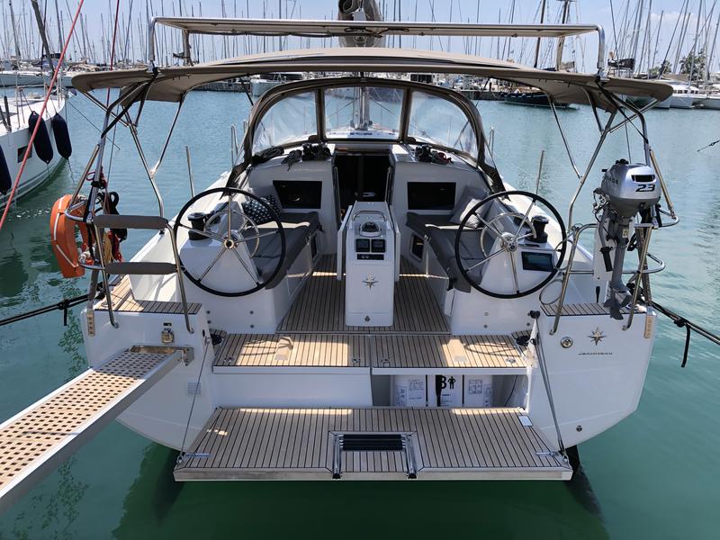 Book yachts online - sailboat - Sun Odyssey 410 - Aquaholic - rent