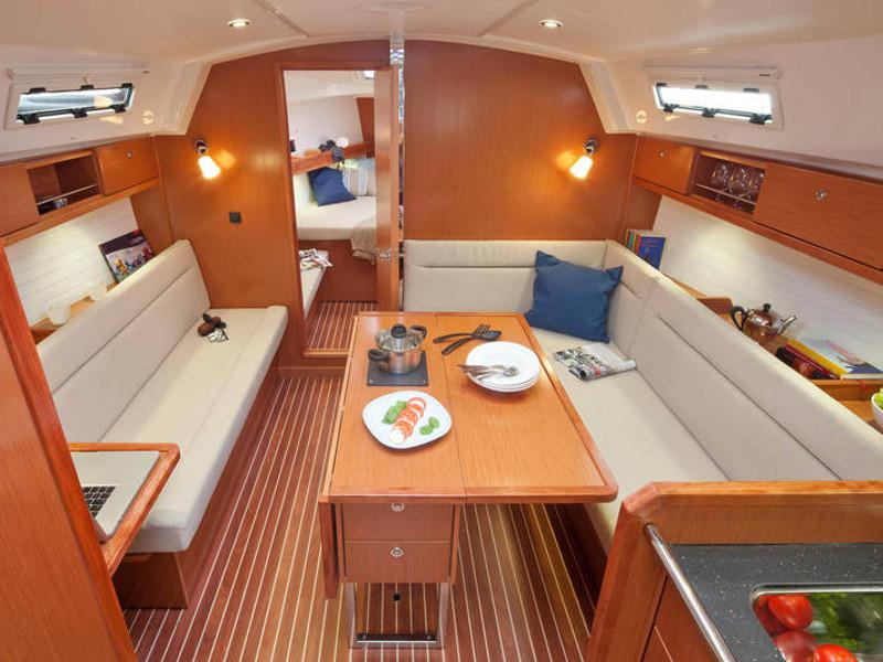 Book yachts online - sailboat - Bavaria Cruiser 36 - Kathy Cool - rent