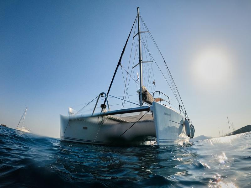Book yachts online - catamaran - Lagoon 500 - Lepado 2006 skippered - rent
