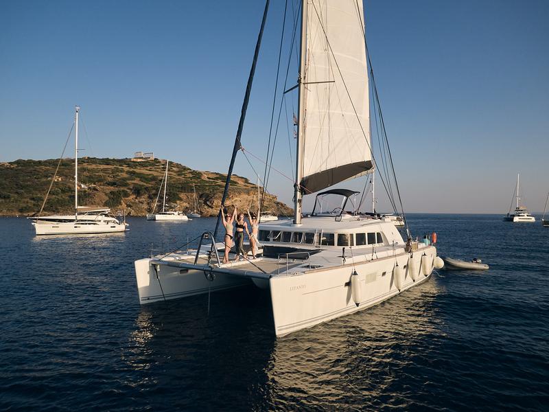 Book yachts online - catamaran - Lagoon 500 - Lepado 2006 skippered - rent