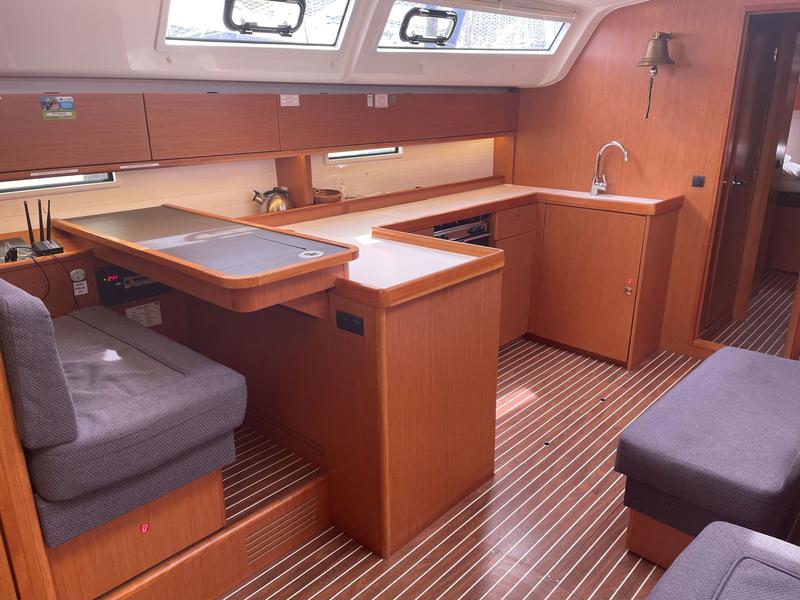 Book yachts online - sailboat - Bavaria 51 Cruiser - Ida - rent