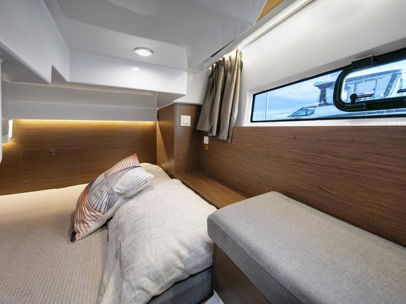 Book yachts online - motorboat - Merry Fisher 895 - Surprise - rent