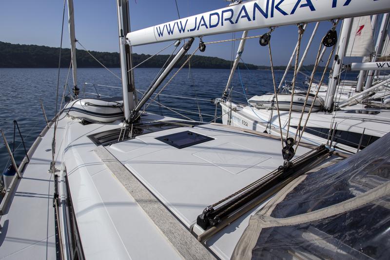 Book yachts online - sailboat - Dufour 412 Grand large - Skyra - rent