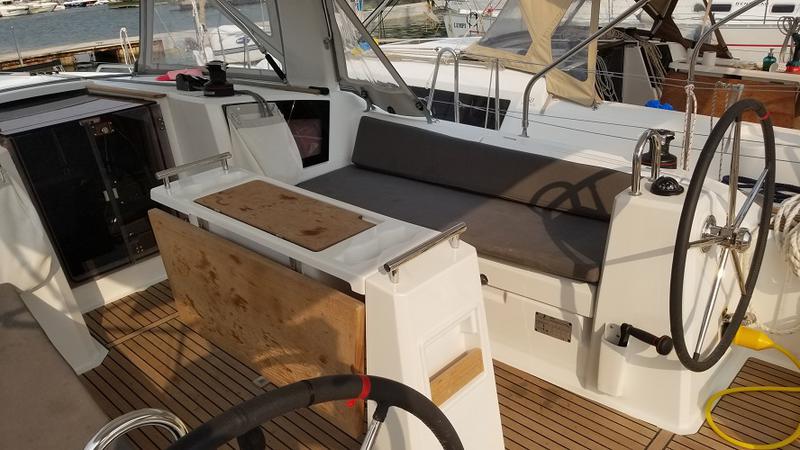 Book yachts online - sailboat - Oceanis 38.1 - Rosa Bella - rent