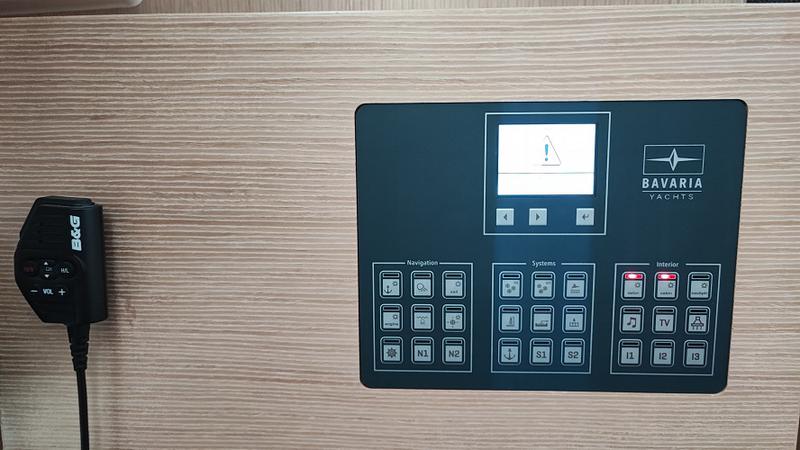 Book yachts online - sailboat - Bavaria C45 - Blue Monkey - rent