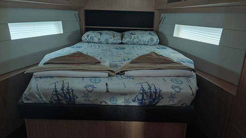 Book yachts online - sailboat - Bavaria C45 - Blue Monkey - rent