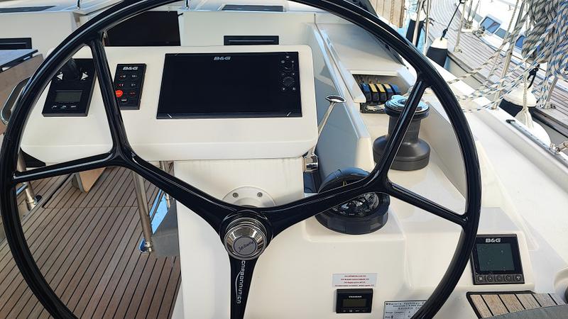 Book yachts online - sailboat - Bavaria C45 - Blue Monkey - rent
