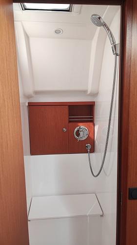 Book yachts online - sailboat - Bavaria 51 Cruiser - Seawalker - rent