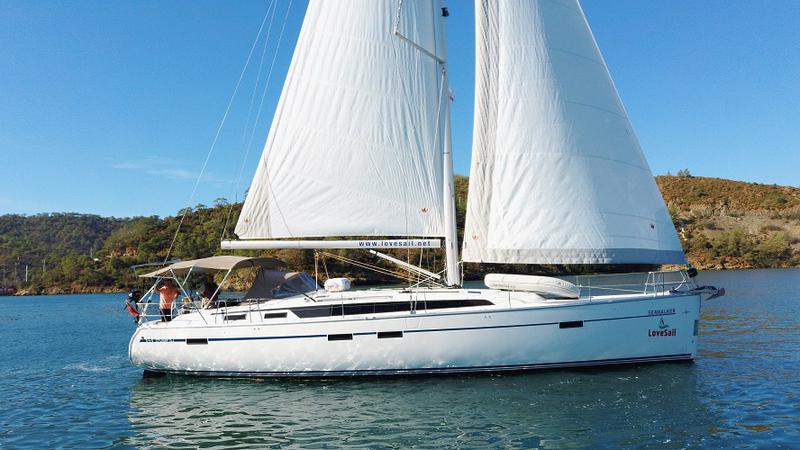 Book yachts online - sailboat - Bavaria 51 Cruiser - Seawalker - rent