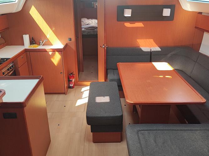 Book yachts online - sailboat - Bavaria 51 Cruiser - Seawalker - rent