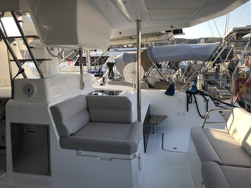 Book yachts online - catamaran - Astréa 42 - Bonita - rent