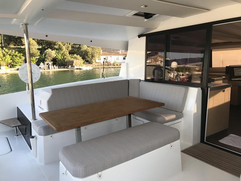 Book yachts online - catamaran - Astréa 42 - Bonita - rent