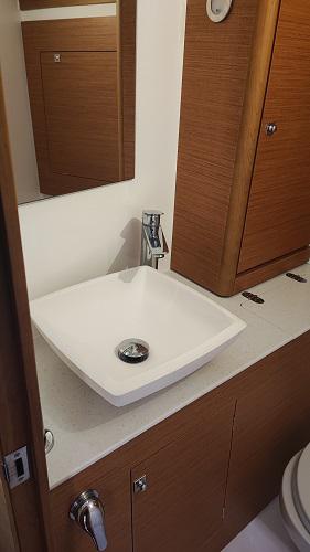 Book yachts online - sailboat - Dufour 390 - La Luz - rent