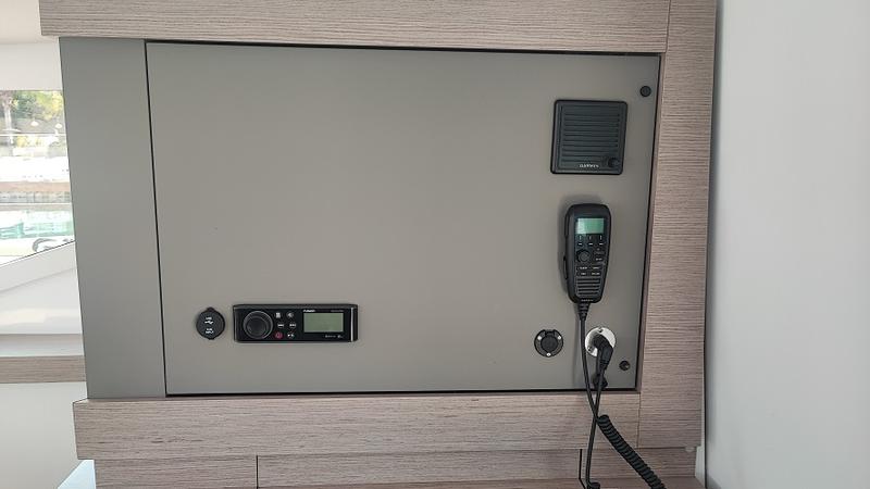 Book yachts online - catamaran - Elba 45 - Lalom - rent