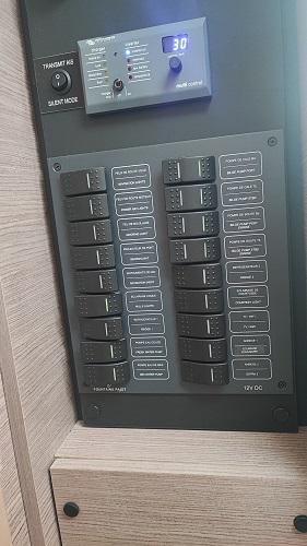 Book yachts online - catamaran - Elba 45 - Lalom - rent