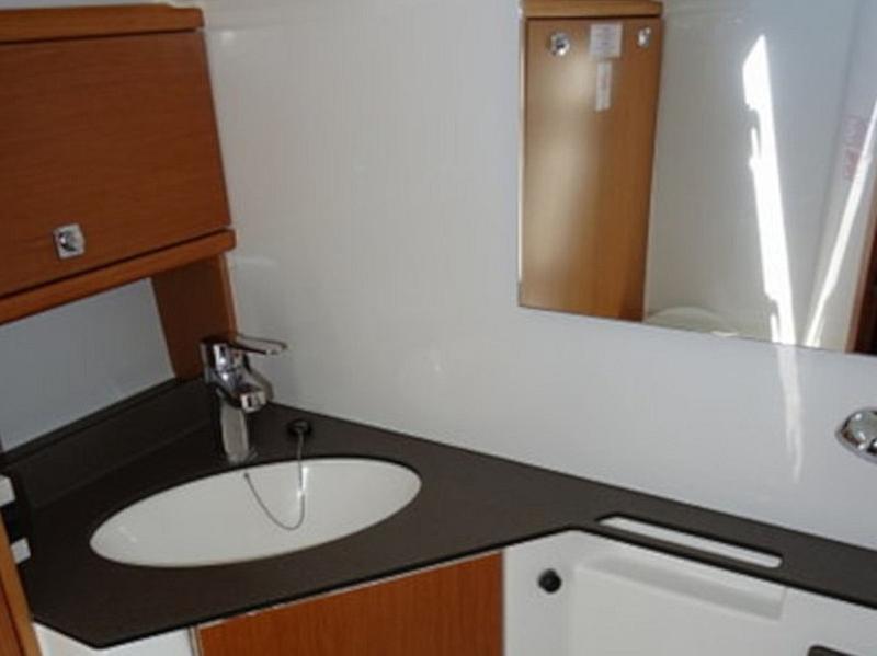 Book yachts online - sailboat - Bavaria 46 Cruiser - Avalon (Refit 2022) - rent