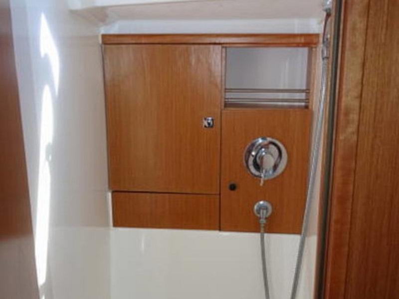 Book yachts online - sailboat - Bavaria 46 Cruiser - Avalon (Refit 2022) - rent