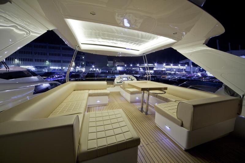 Book yachts online - motorboat - Abacus 78 Fly - Sea Side - rent